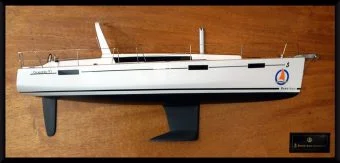 Beneteau Oceanis 41 half model with deck details