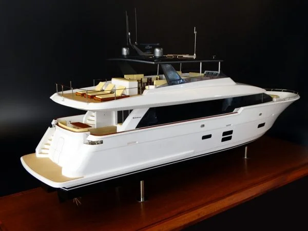 Hatteras 90 Motor Yacht Custom Model