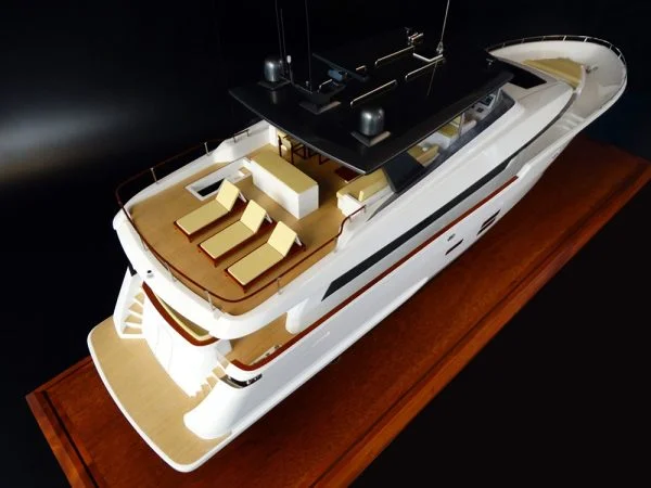 Hatteras 90 Motor Yacht Custom Model