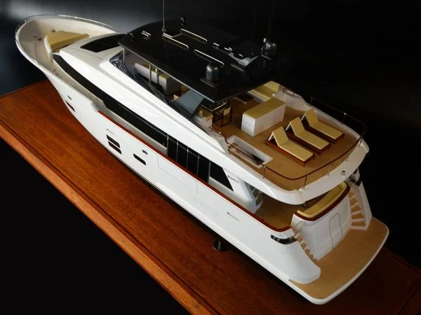 Hatteras 90 Motor Yacht Custom Model