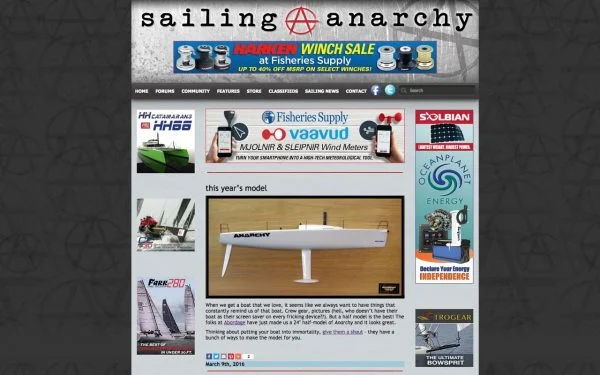 Melges 32 half model with deck details