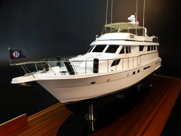 Hatteras 70 custom model