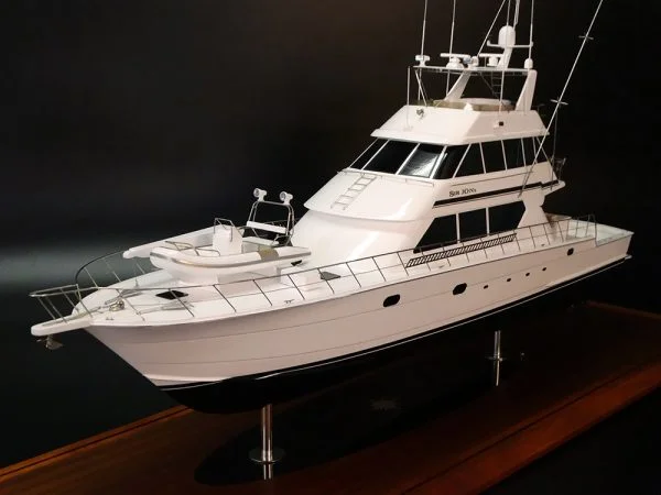 Hatteras 92 custom boat model