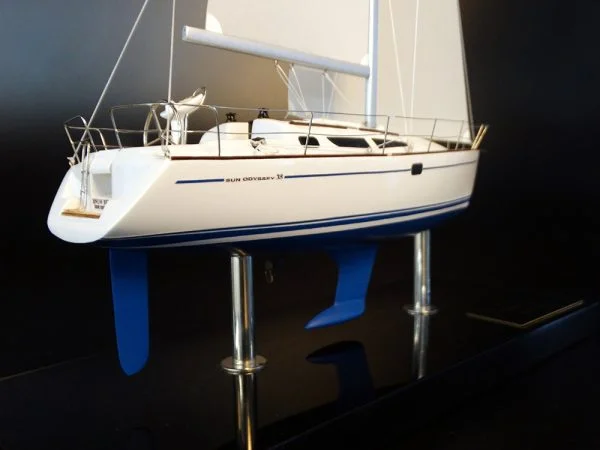 Jeanneau Sun Odyssey 35 desk model