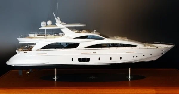 Azimut 105 custom model