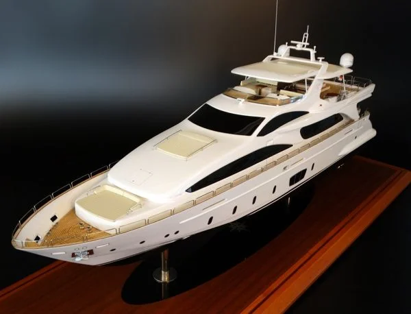 Azimut 105 custom model