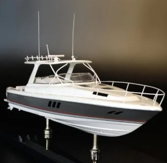 Intrepid 475 custom desk model
