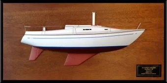 Seafarer 29 half model with deck details
