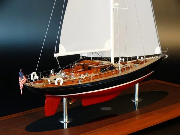 Hinckley Sou Wester 70 custom model
