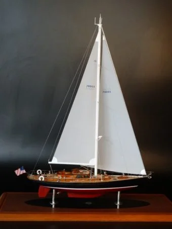 Hinckley Sou Wester 70 custom model