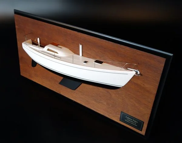 COLUMBIA 34 MK II half model with deck details