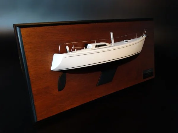 COLUMBIA 34 MK II half model with deck details