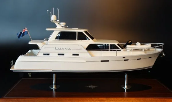 Elite 15,2 custom model