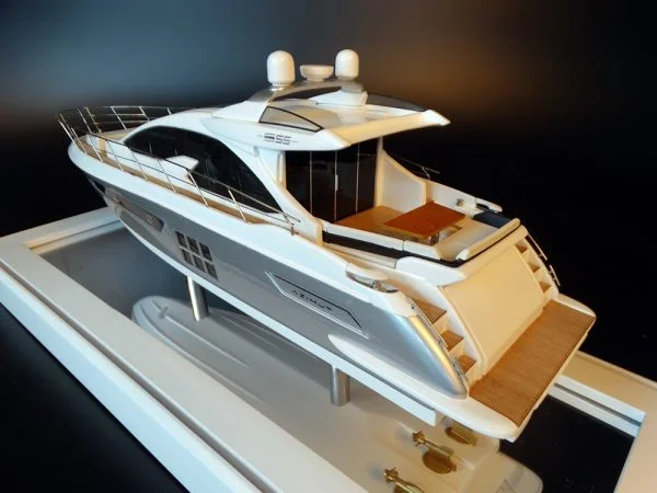 Azimut 55S custom model