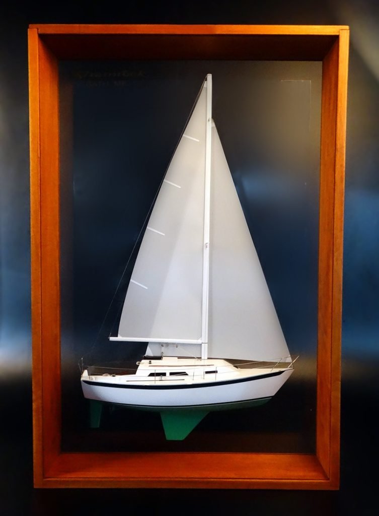 Ericson 27 framed half model - Seacraftclassics