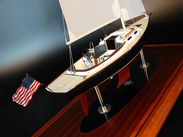 Alerion Express 30 custom model