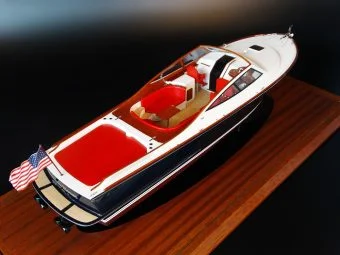 Hinckley Talaria 38 Convertible custom model