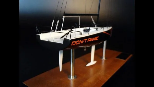 C&C 30 desk model