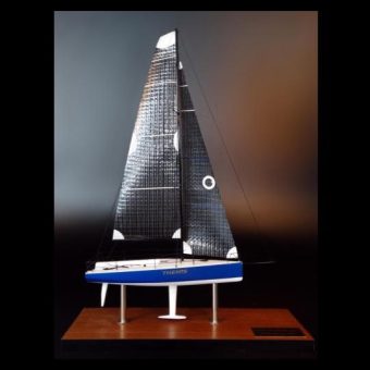 C&C 30 "Themis" desk model
