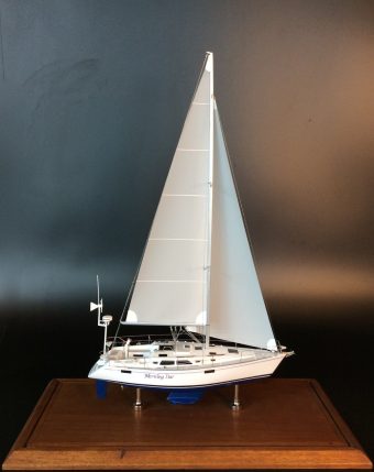 Hunter Legend 37.5 custom sailboat