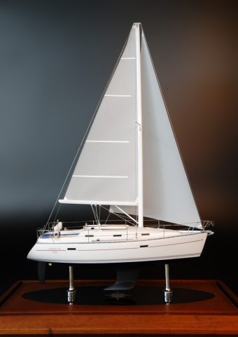 Beneteau Oceanis Clipper 331 custom model