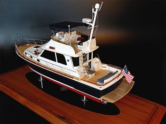 Grand Banks Eastbay 46 Flybridge custom model