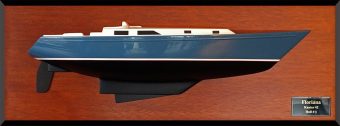Kanter 42 half hull with cabin and cockpit