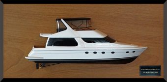 Carver 54 half hull with cabin top but no details