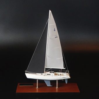 J105 custom desk model