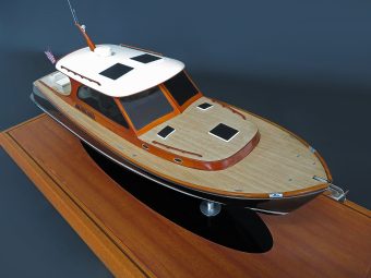 Hinckley Picnic 40 custom model
