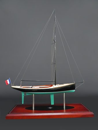 Rosewest Cape Cod 9 mt, varnished wood version, Custom Model