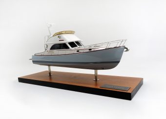 Hinckley Talaria 48 FB desk model