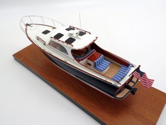 Hinckley PicNic 36 custom desk model
