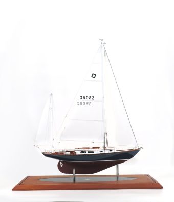 Hinckley Pilot 35 custom model