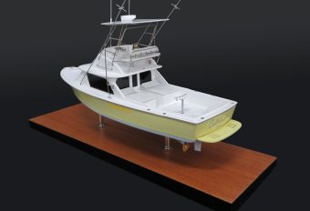 Bertram 31 custom desk model with tuna tower