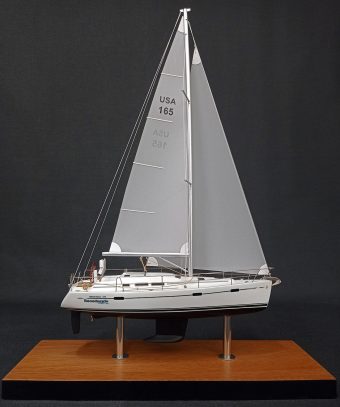 Beneteau 373 desk model